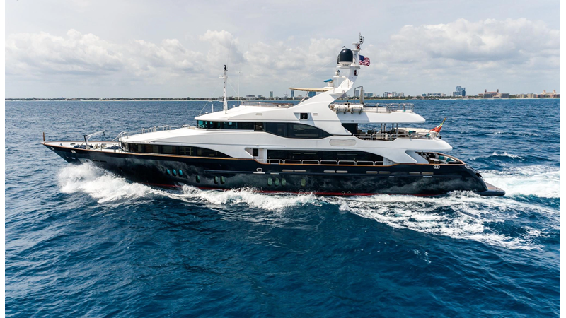 2005 BENETTI YACHTS Vision 145