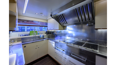 2005 BENETTI YACHTS Vision 145 - photo 23