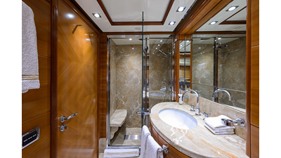 2005 BENETTI YACHTS Vision 145 - photo 61