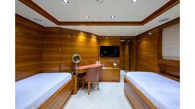 2005 BENETTI YACHTS Vision 145 - photo 63