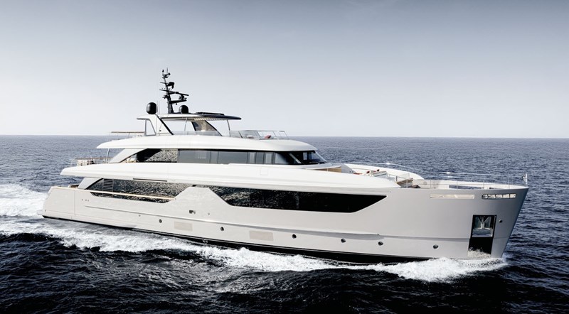 2025 SANLORENZO YACHTS SD132