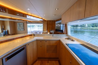 2019 HORIZON MOTOR YACHTS PC65 - photo 27