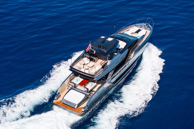 2025 CANTIERI RIVA SPA Diva 82