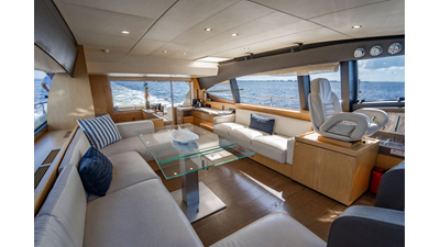 2012 FERRETTI YACHTS 62 FLY - photo 8