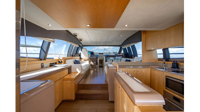2012 FERRETTI YACHTS 62 FLY - photo 15