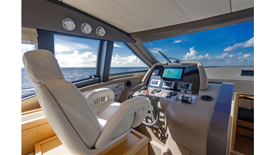 2012 FERRETTI YACHTS 62 FLY - photo 24