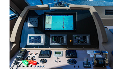 2012 FERRETTI YACHTS 62 FLY - photo 25