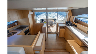 2012 FERRETTI YACHTS 62 FLY - photo 20