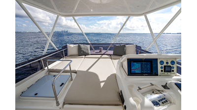 2012 FERRETTI YACHTS 62 FLY - photo 28