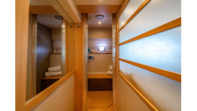 2012 FERRETTI YACHTS 62 FLY - photo 44
