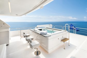 2027 HORIZON YACHTS Horizon FD80-619 / AVAIABLE FLIBS 2026 - photo 8