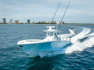2023 YELLOWFIN 36 Center Console - photo 1