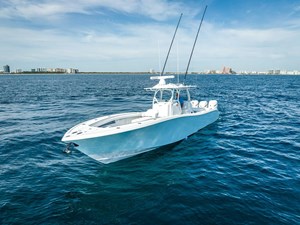 2023 YELLOWFIN 36 Center Console - photo 4