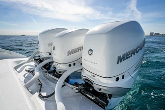 2023 YELLOWFIN 36 Center Console - photo 10