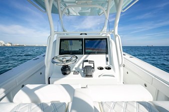 2023 YELLOWFIN 36 Center Console - photo 24