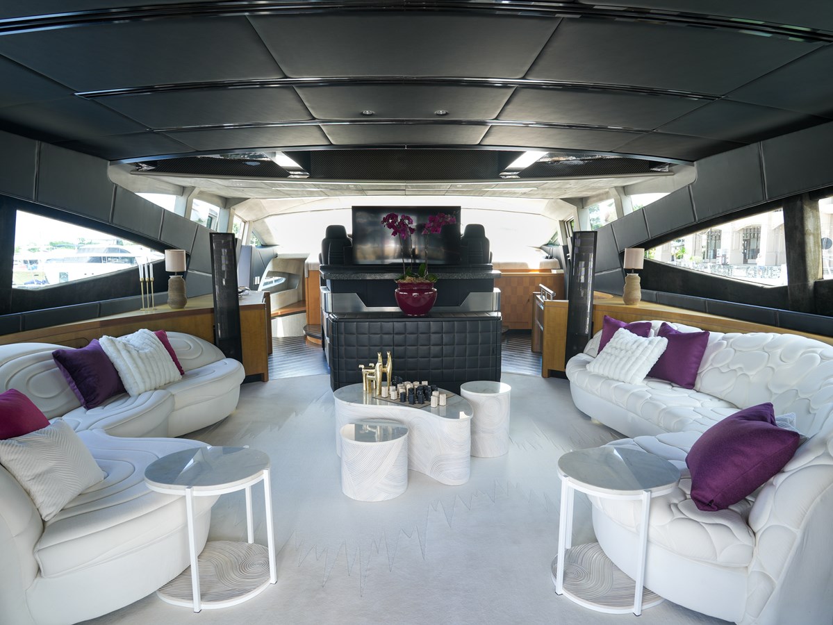 2007 PERSHING PERSHING 115 — photograph 4
