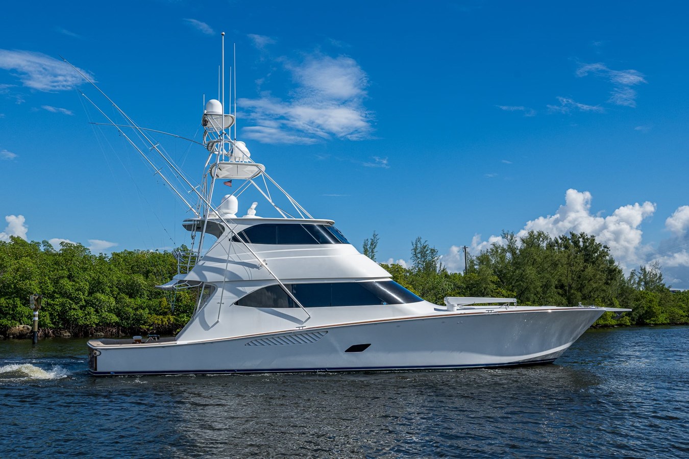 TEUSEAS luxury motor yacht