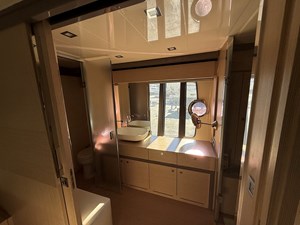 2015 FERRETTI 750 - photo 15