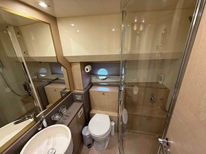 2015 FERRETTI 750 - photo 18
