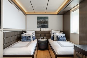 2025 HEESEN YACHTS  - photo 34