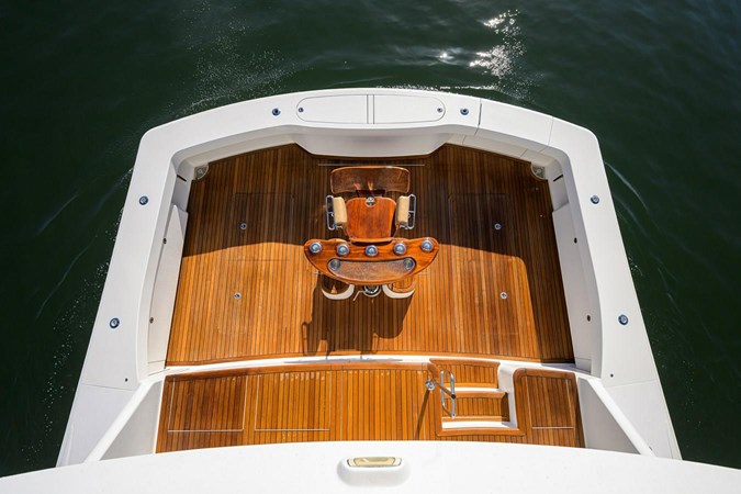 2010 VIKING Enclosed Flybridge