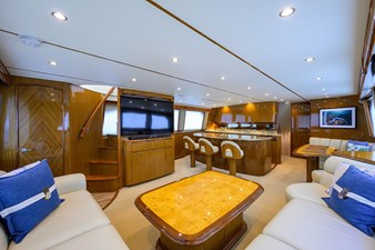 2010 VIKING Enclosed Flybridge - photo 7