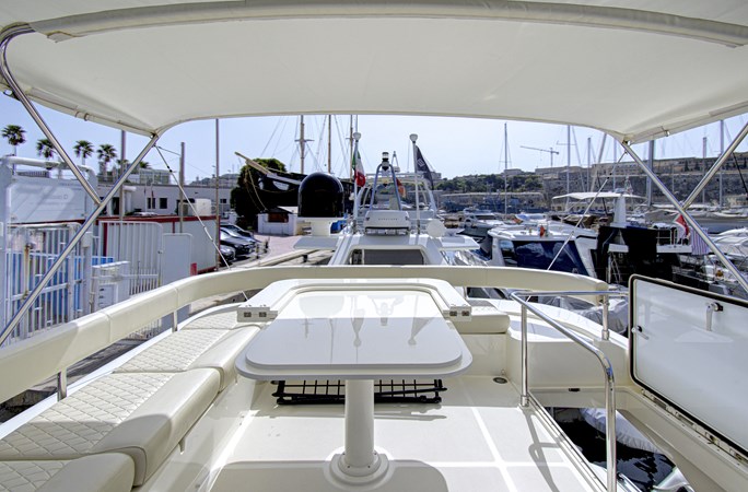 2010 FERRETTI YACHTS Ferretti 510