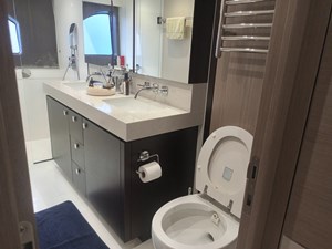 2021 SUNSEEKER 76 YACHT - photo 14