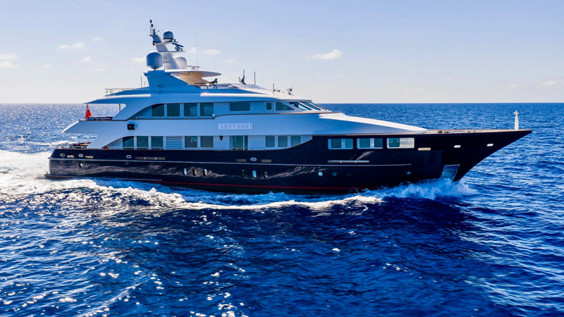 2001 HEESEN YACHTS 40M yacht for sale