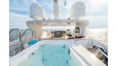 2001 HEESEN YACHTS 40M - photo 14