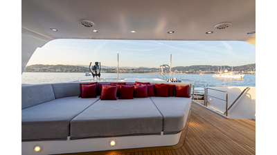 2001 HEESEN YACHTS 40M - photo 11