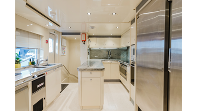 2001 HEESEN YACHTS 40M - photo 21