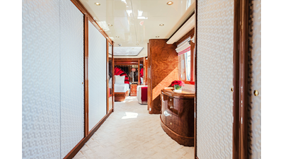 2001 HEESEN YACHTS 40M - photo 16