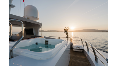 2001 HEESEN YACHTS 40M - photo 36