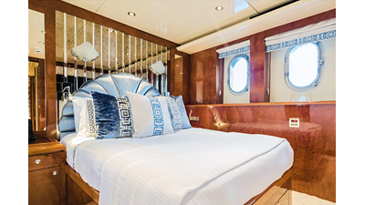2001 HEESEN YACHTS 40M - photo 45