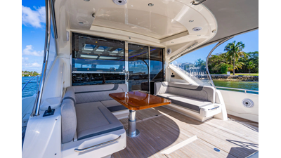 2022 RIVIERA 6000 Sport Yacht Platinum Edition - photo 12