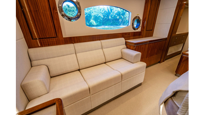 2022 RIVIERA 6000 Sport Yacht Platinum Edition - photo 40