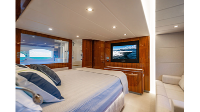 2022 RIVIERA 6000 Sport Yacht Platinum Edition - photo 41