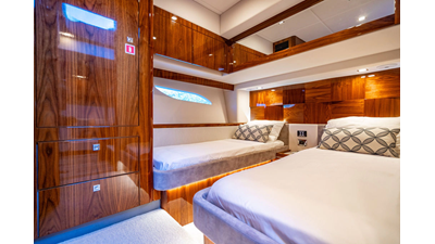2022 RIVIERA 6000 Sport Yacht Platinum Edition - photo 45