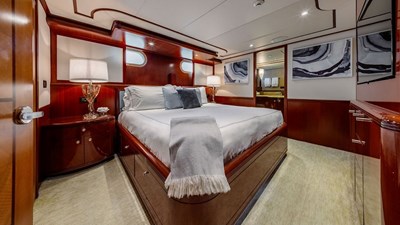 2012 ARES CUSTOM YACHTS Tri Deck  - photo 23