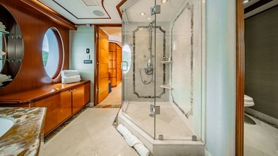 2012 ARES CUSTOM YACHTS Tri Deck  - photo 22