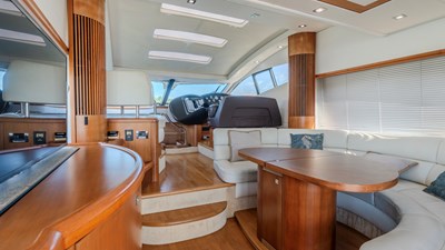 2009 SUNSEEKER Predator 52 - photo 6