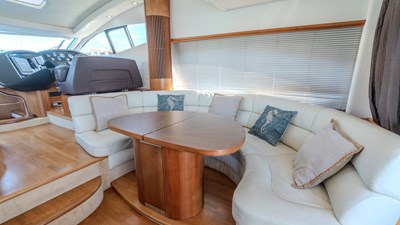 2009 SUNSEEKER Predator 52 - photo 8