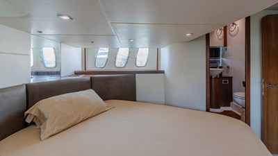 2009 SUNSEEKER Predator 52 - photo 11
