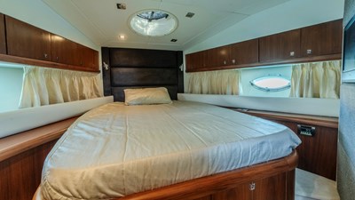 2009 SUNSEEKER Predator 52 - photo 15