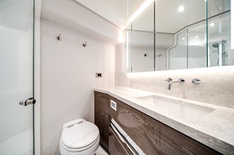 2025 OCEAN ALEXANDER 27R - photo 31
