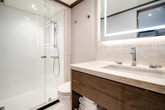 2025 OCEAN ALEXANDER 27R - photo 38