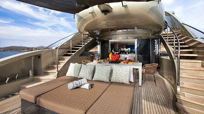2006 ISA YACHTS 120 - photo 17