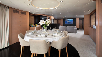 2006 ISA YACHTS 120 - photo 21