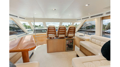 1998 HATTERAS 82 Convertible - photo 31